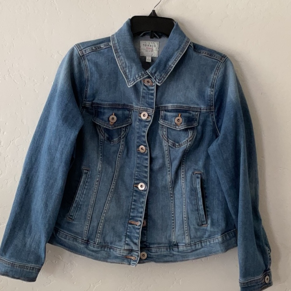 Torrid Denim Trucker Jacket Size 1